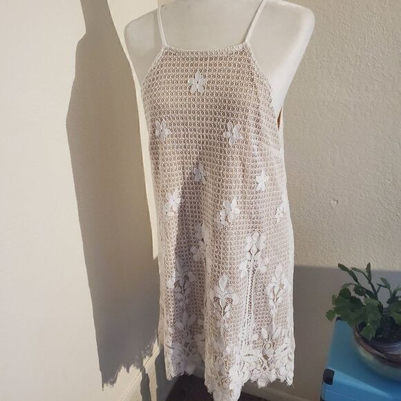 Francesca's Nude Floral Eyelet Dress L - Picture 11 of 13